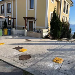 Grosszuegiges Direkt Am Mit Eigenem Pool - Povile Novi Vinodolski